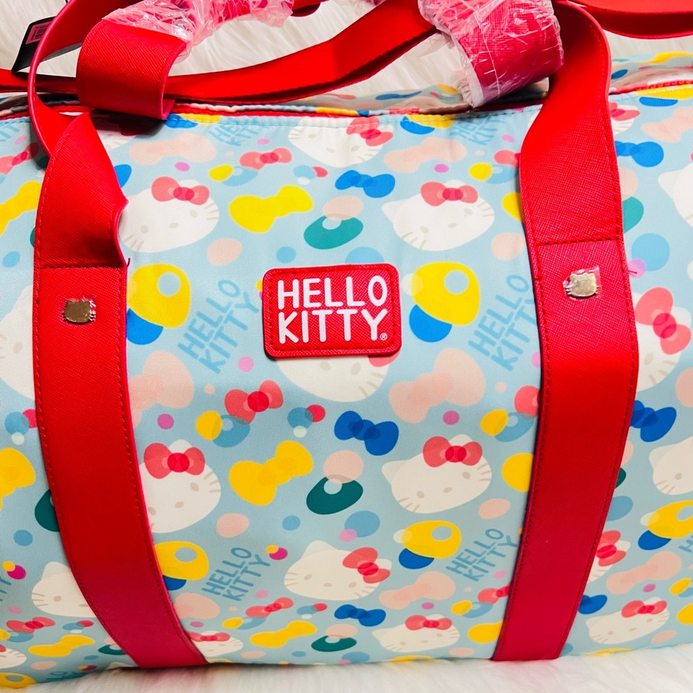 Hello Kitty Rolling Duffel Bag - Picture 3 of 4